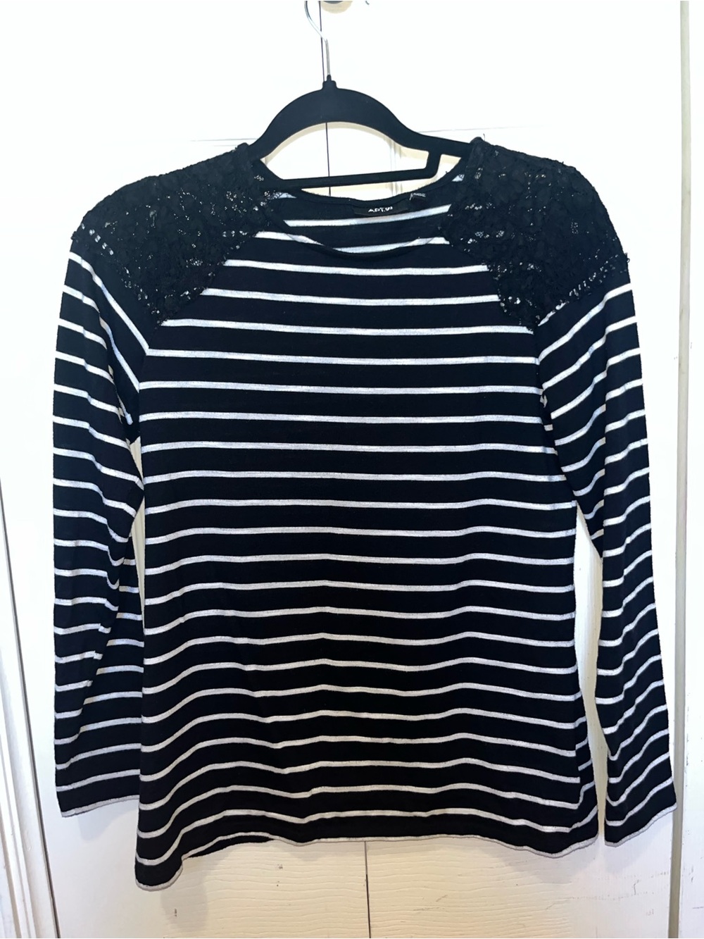 Apt. 9 Black and White Striped Long-Sleeve Top with Lace Shoulders